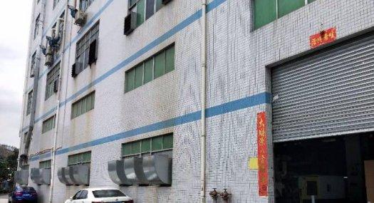 凤岗官井头临近龙岗一楼标准8米带牛角厂房2860平