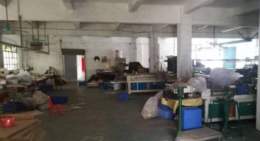 凤岗竹塘出租楼上现成水电齐全厂房600平价格便宜 大车好进出