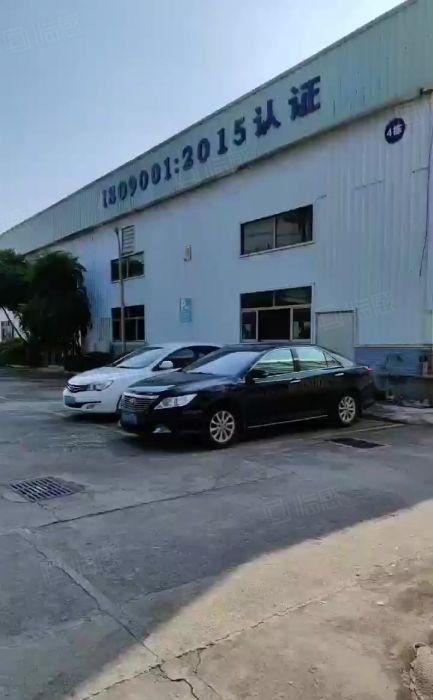 南城白马独院厂房出租1753方，高度9米，有地坪漆，现成装修