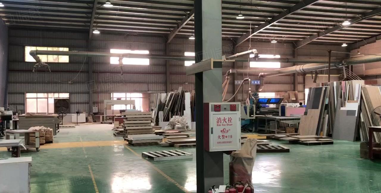 南城新出形象好单一层滴水9米，可办环评 五金设备仓库