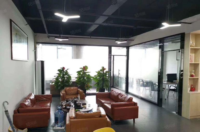 南城 独院 厂房出租 共5000平方，形象好