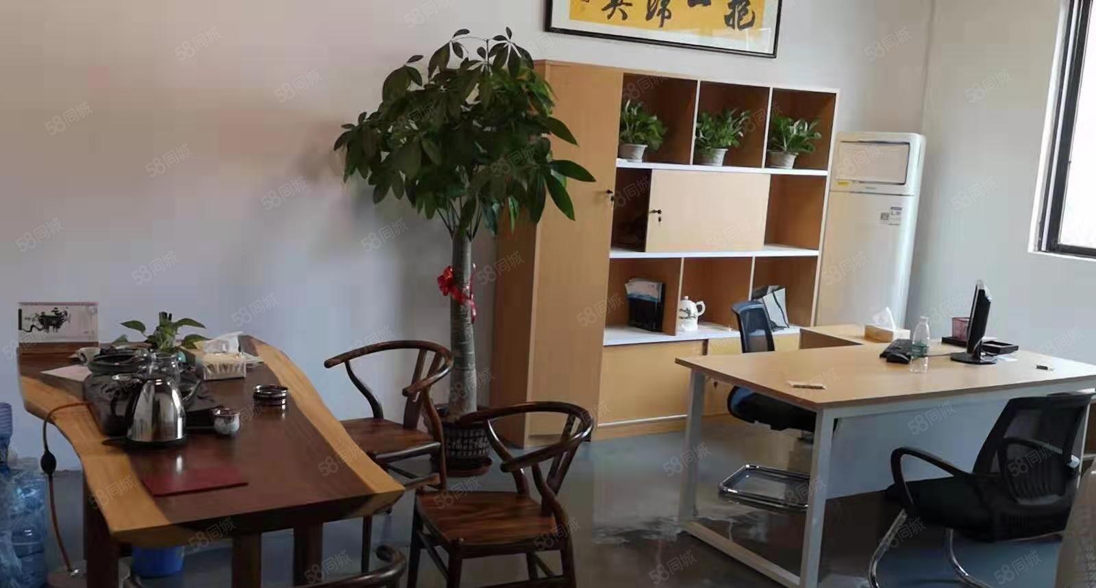 南城雅园新空出原房东一楼670平，带装修，水电齐全，交通方便