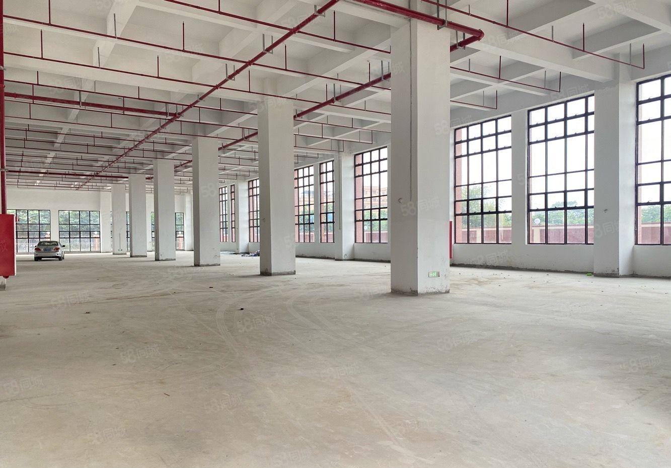 南城新出漂亮园区厂房出租，可分租空地大。适合小加工电子仓库