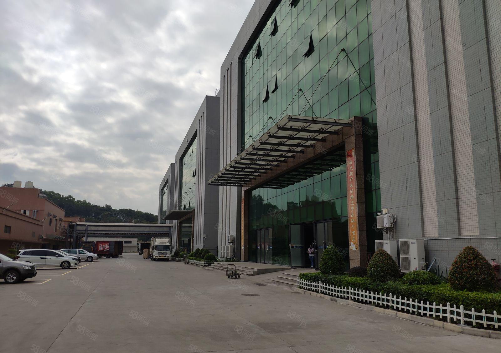 南城西平超低价研发厂房二三楼2600平方出租，现成精装修！