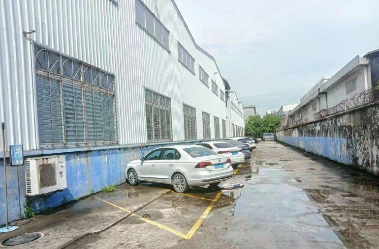 石鼓工业区高8米单一层厂房！带航车，交通便利