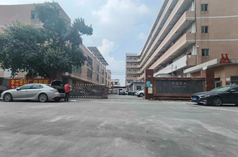 南城水濂山一楼800平二楼1600平厂房出租，带现成装修