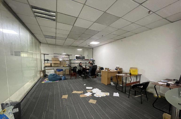 南城西平4750平可分精装修低价厂房仓库无尘车间一楼楼上出租