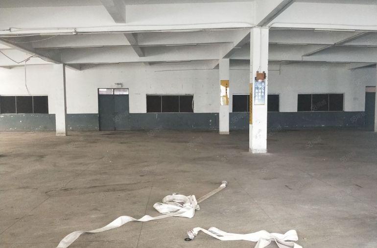 南城 周溪 经典 独院 一层 1100平方 位置好，空地大