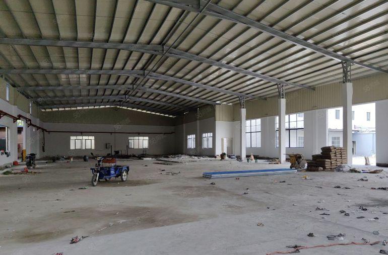 南城白马单一层标准厂房出租15000平方，大小分租，空地超大