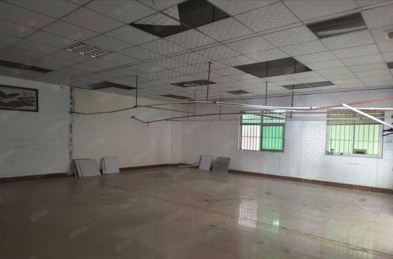 南城水濂山一楼800平二楼1600平厂房出租，带现成装修