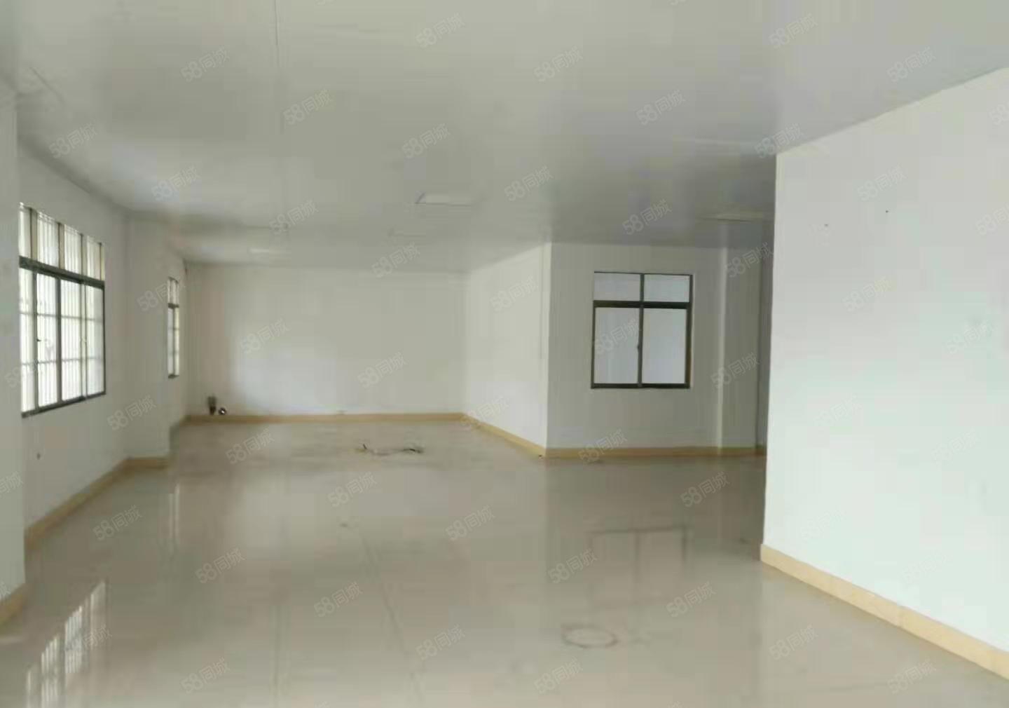 南城雅园新出独栋900平厂房，适合办公，培训等行业，水电齐全