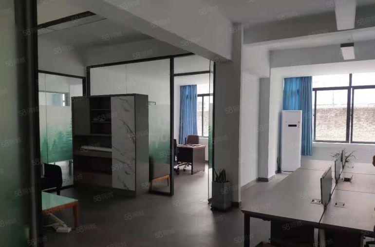 东城余屋新空出小面积厂房400平，水电齐全，带现成装修