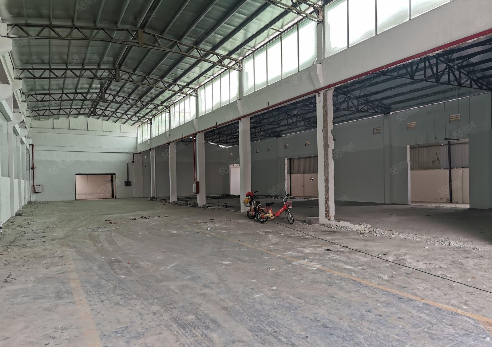 东城温塘新出带牛角厂房2000平，适合机加和设备