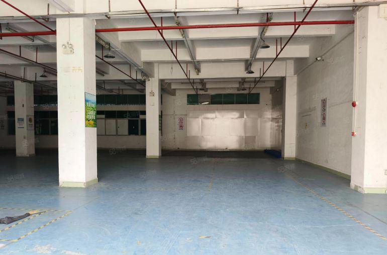 东城温塘独院厂房分租一楼1800平，现成办公室水电精装修。