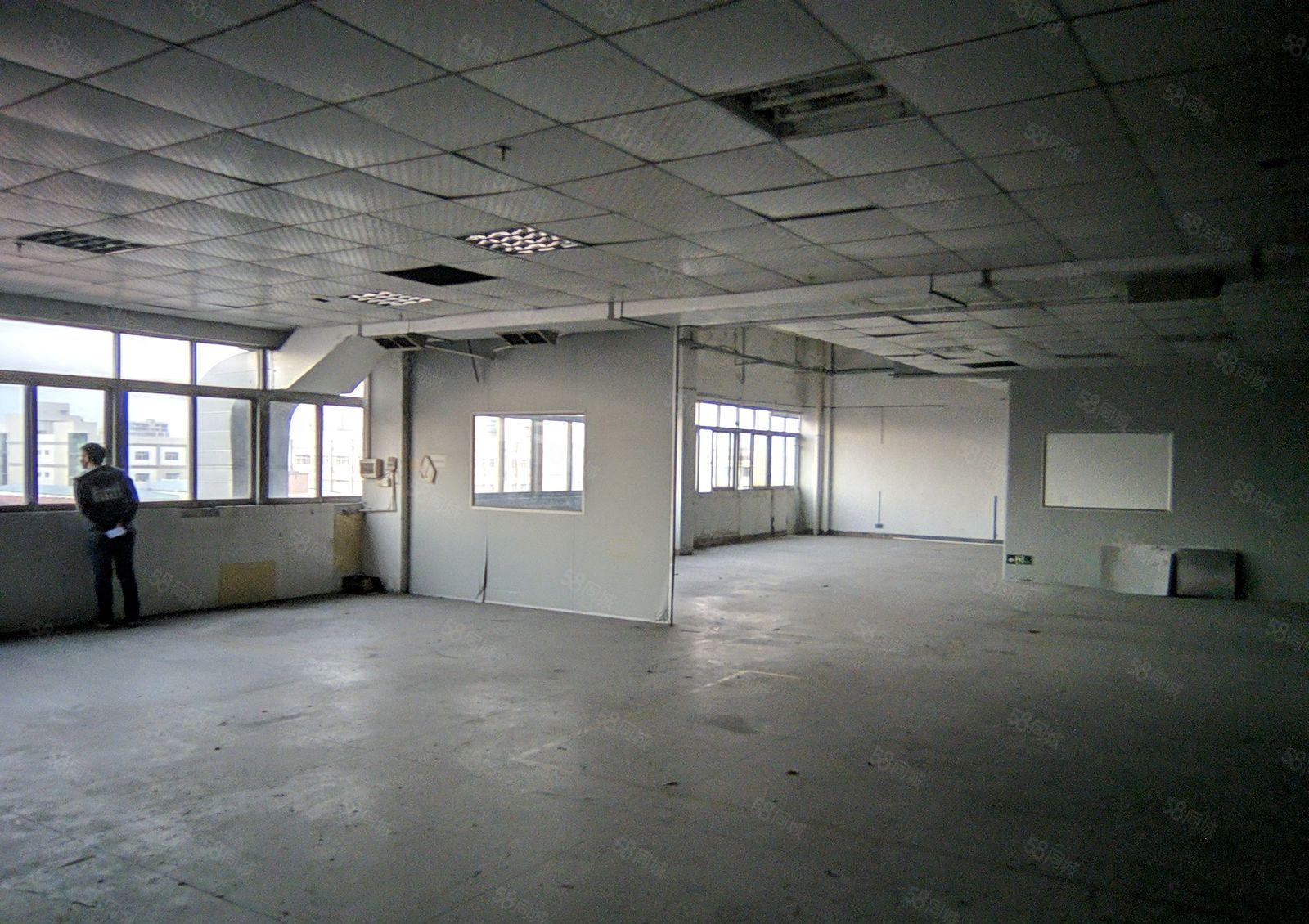 东城牛山一楼1600平厂房出租,大小可分租！空地大，价格便宜