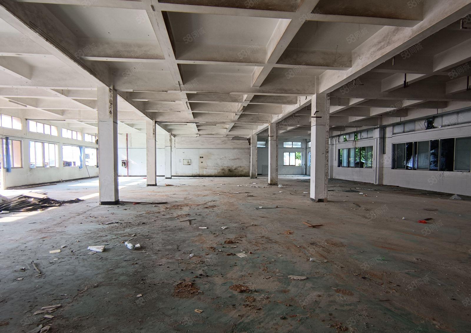 东城温塘一楼3000平方厂房低价出租，现成装修，大车好进出