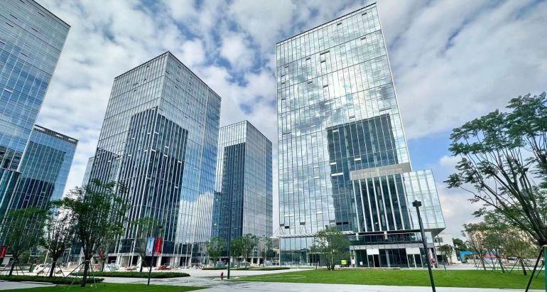 房东直租，东城全新落地玻璃幕墙厂房直租，形象高大上，配套齐全