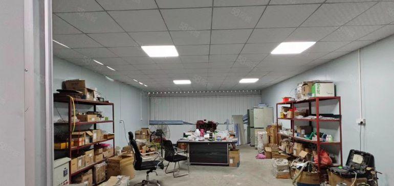 东莞东城新出九成新钢结构厂房出租5200平方水电齐全可分租