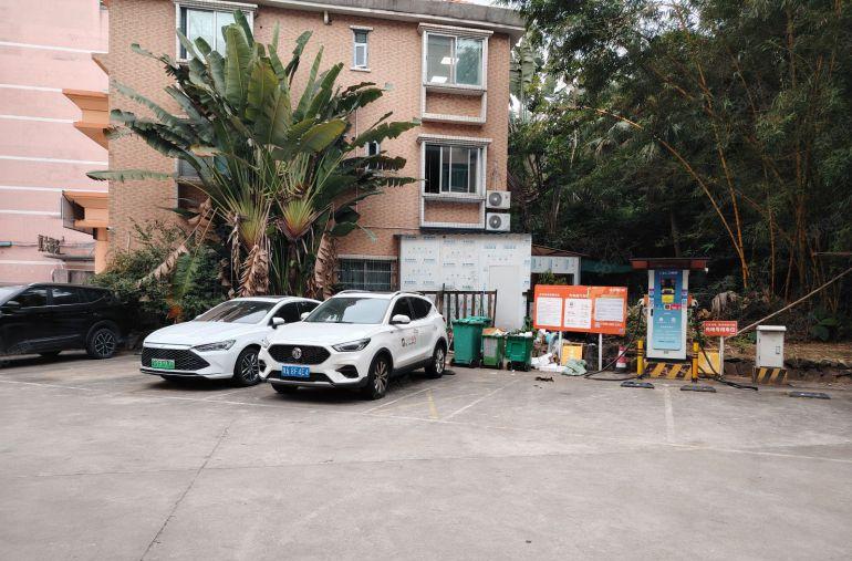 南城国贸附近一楼厂房出租带装修办公室