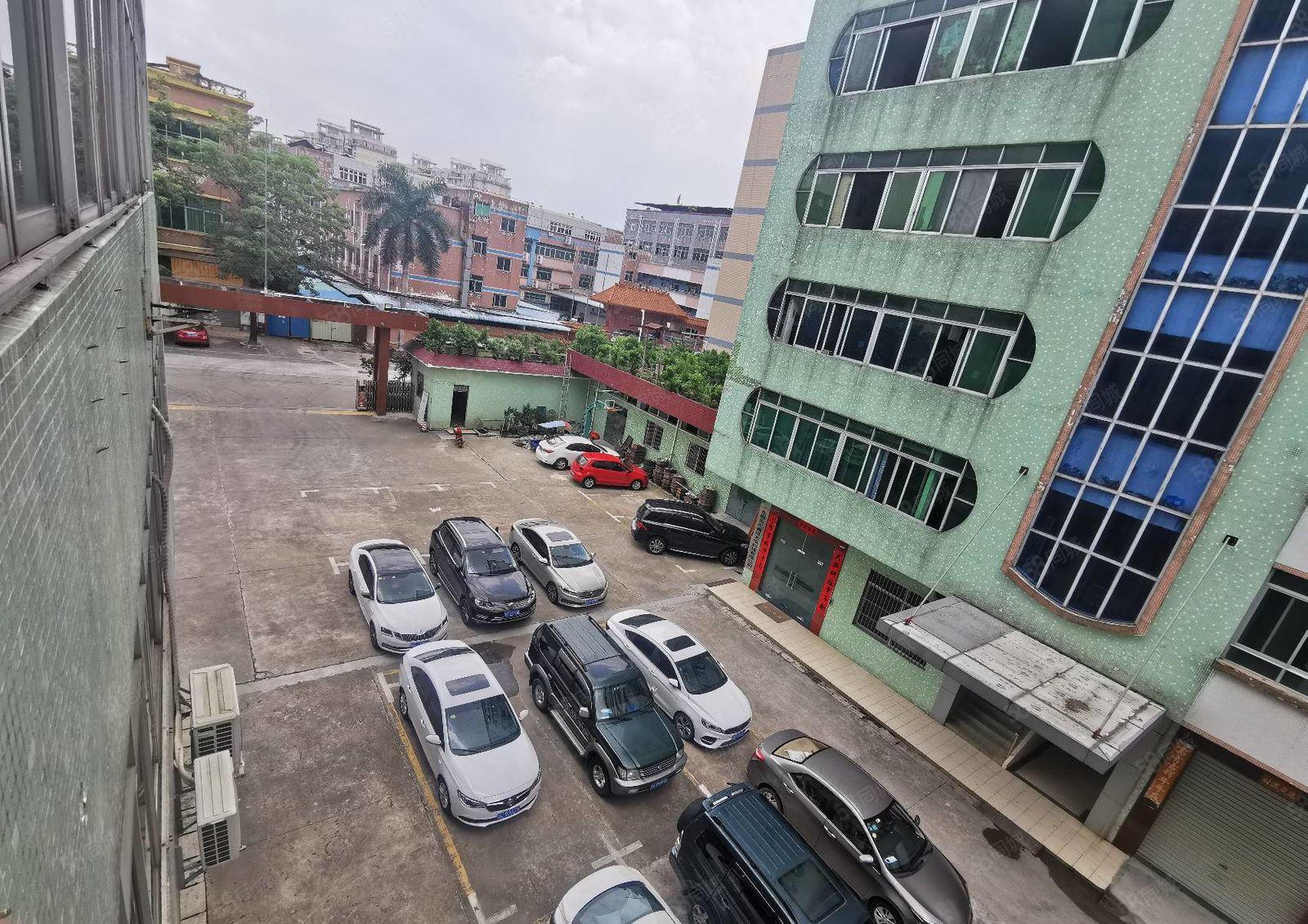 东城靠茶山原房东厂房分租四楼零公摊1200平，有办公室