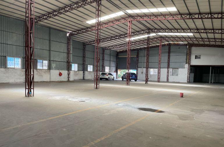 小独院！东城原房东钢构独院1300平方，滴水8米，工业用地