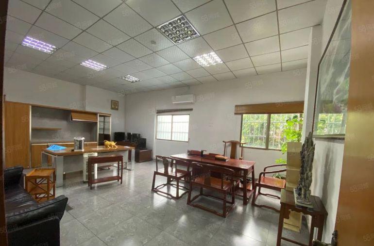 东城石井漂亮独栋独院750平，环境好，空大大，水电齐全