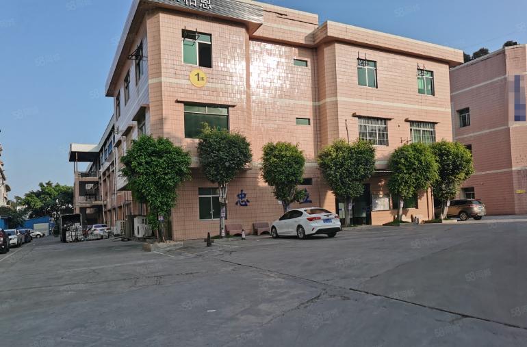 东城周屋工业区原房东厂房800平，带现成装修，大货车随意出入