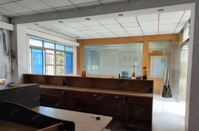 出租独门独院铁皮厂房 现成装修 交通方便 价格好谈