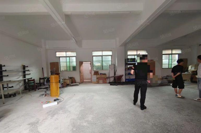 厂房出租东城主山标准厂房一楼500平楼上800平，大小可分