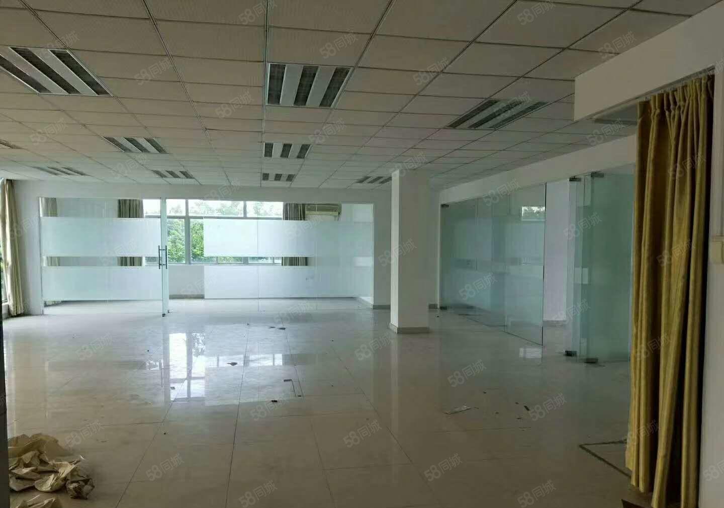 东城温塘独栋三层厂房900平方出租，无电梯只要8元