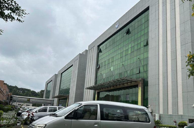 东城原房东厂房一层3000平方以分租500平方实际面积租