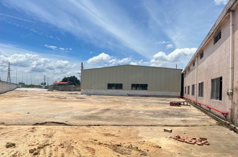 东城新出原房东独院空地可以停飞机，适合机器设备冲压压铸五金类