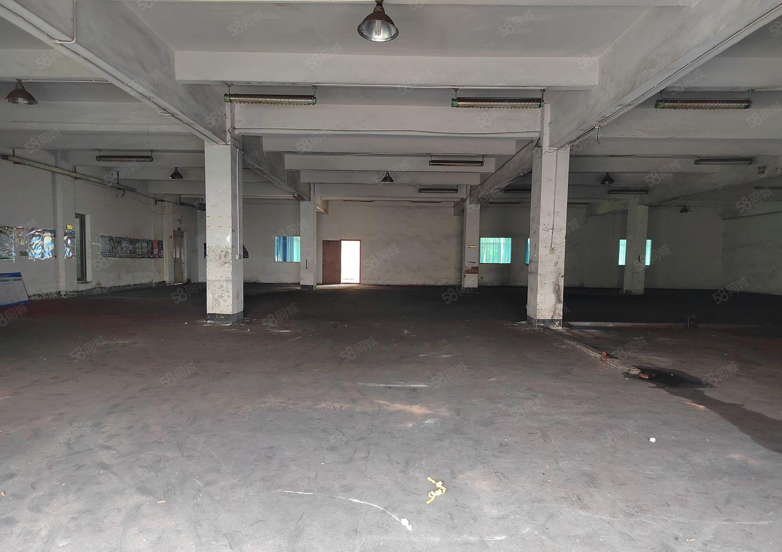 东城牛山外径工业厂房一楼1100平方  楼上1350平方