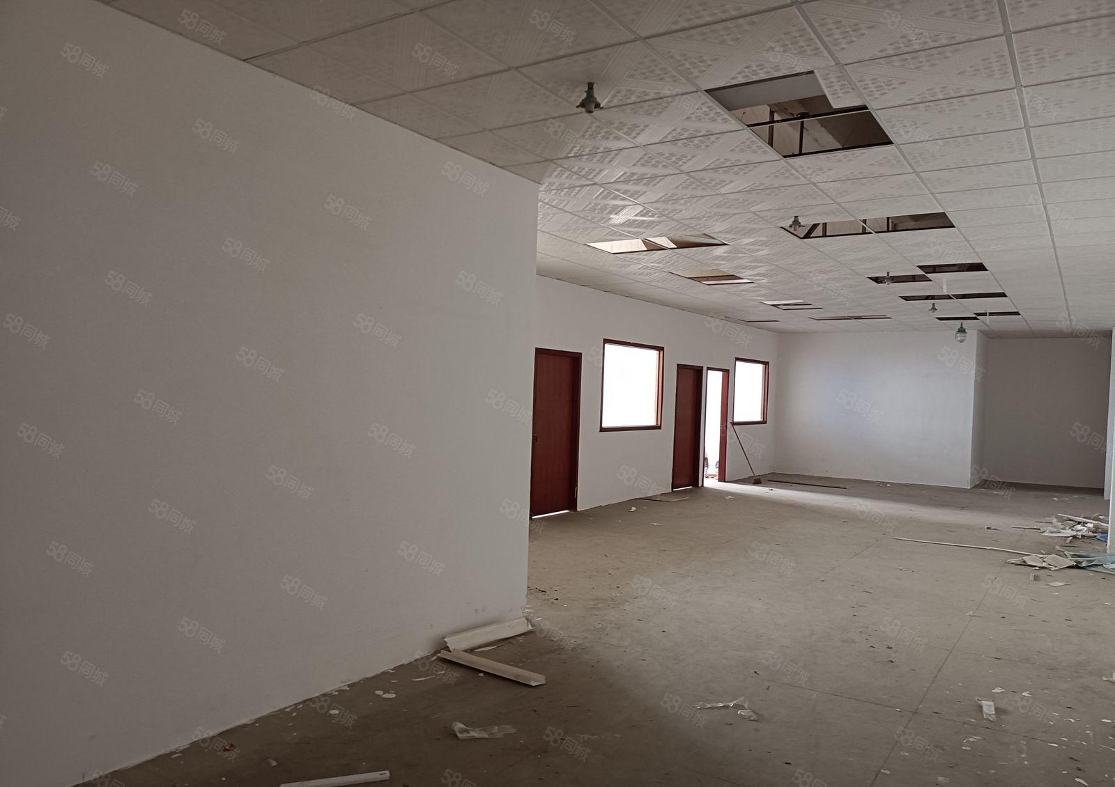 东城牛山外径工业区附近形象好，独院厂房出租，可分成几个独门独