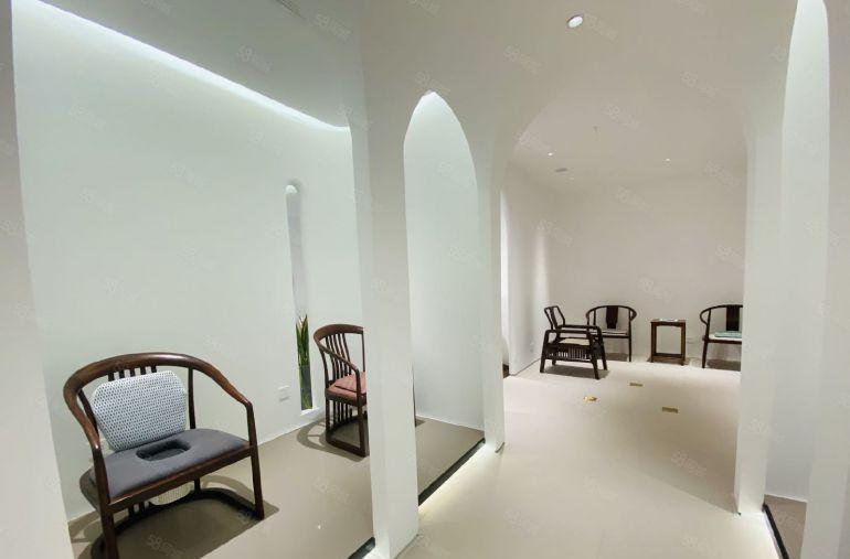 东城石井附近独栋办公楼1000平带精装修出租，免费停车位