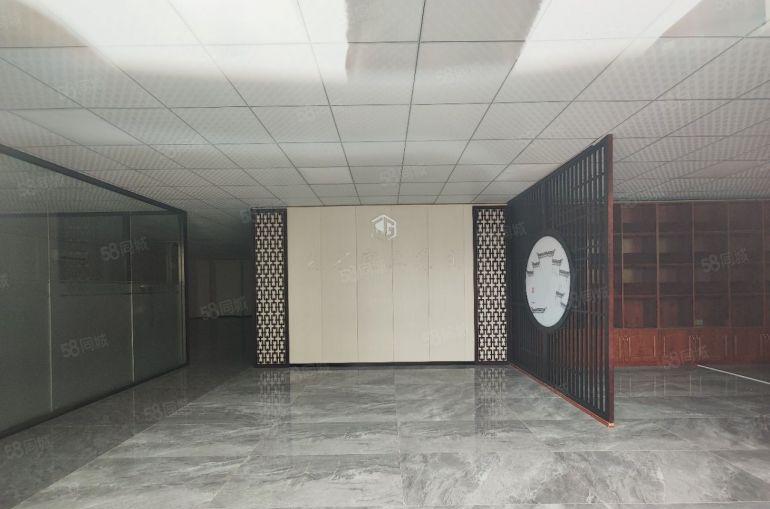 东城桑园一手房东低价单一层钢构独院3500平方，现成航车！