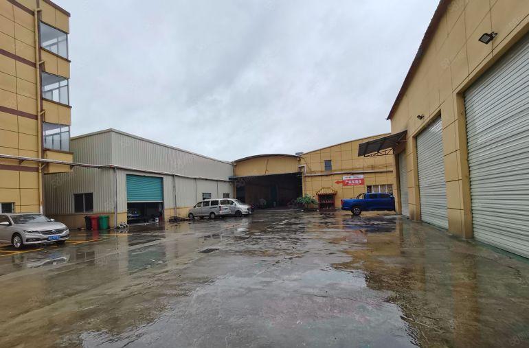 东莞东城新出九成新钢结构厂房出租5200平方水电齐全可分租