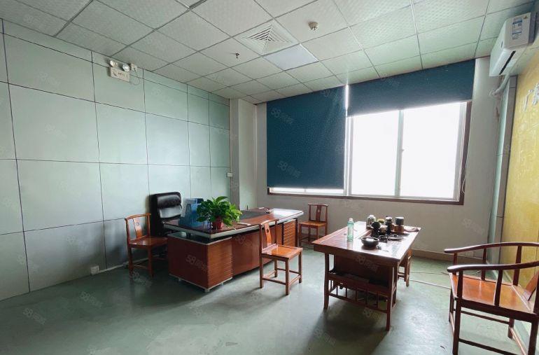 虎门靠近主干道2700平精装修水电齐全 低价厂房出租