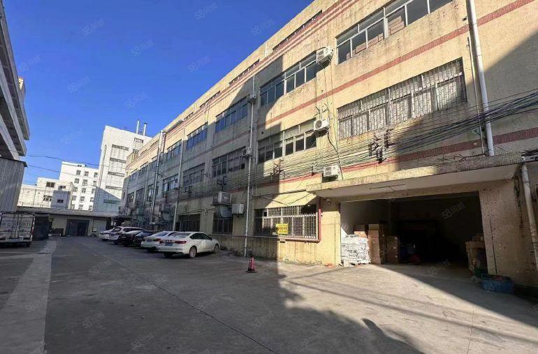 虎门镇怀德社区大埔路新出1楼1800平方， 2楼900平方