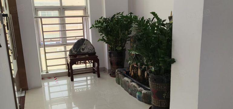 200平起分10元虎门南栅楼上2000平全新地坪漆厂房出租