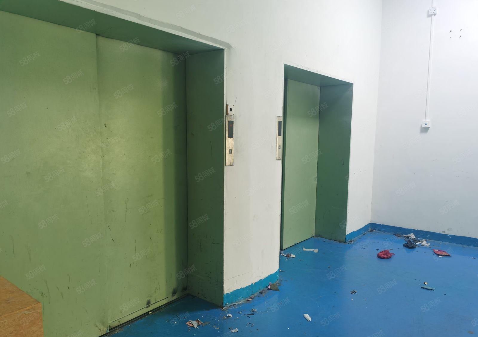 厂房出租虎门龙眼新出楼带办公室装修1800