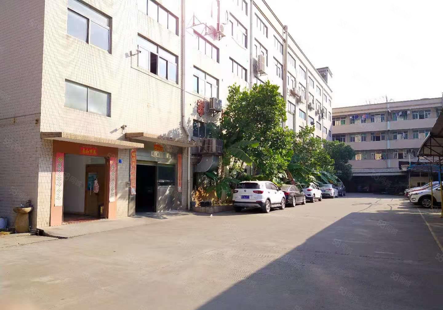 虎门怀德大坑工业园7楼1580平，现成装修，水电齐全