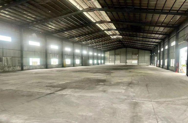 原房东独院单一层8000平，中高9.5米丙二类消防，可分租