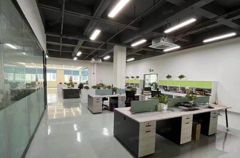 虎门镇红本厂房，带全新装修现成水电办公室，形象好空地大好停车