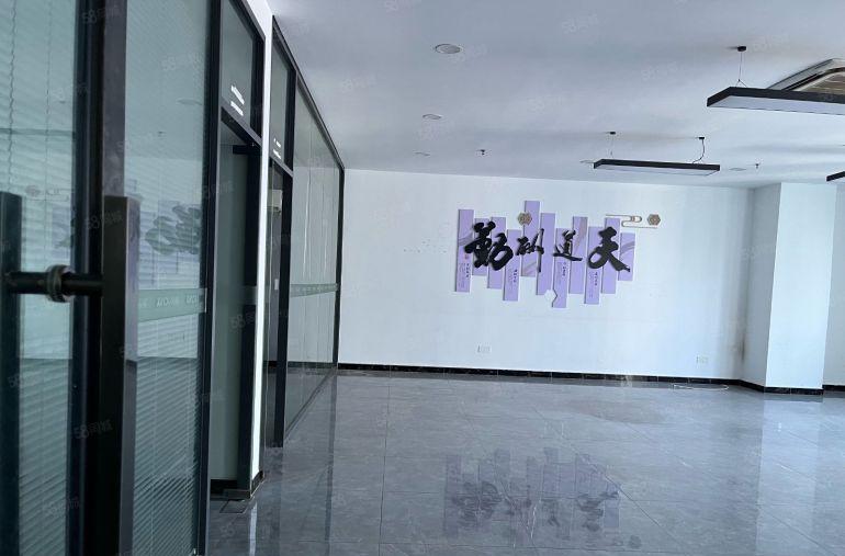 靓精装修树田现成无尘车间可以做电子烟消法带有喷淋