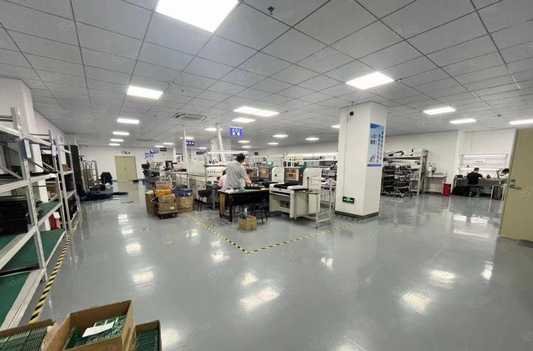 虎门原房东楼上现成SMT贴片车间出租，豪华精装修，入驻即生产