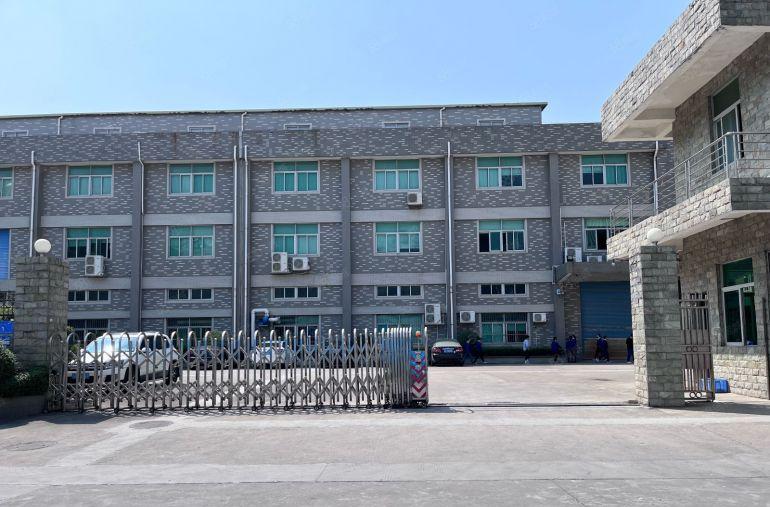 虎门靠长安原房东独院厂房出租，11000平方带精装修