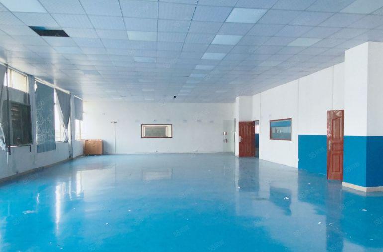 南柵五区现成精装修电子厂房2200平方水电齐全全新地坪漆