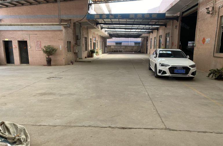 虎门新出独院厂房出租。带牛角位带办公室。适合五金机械设备仓库