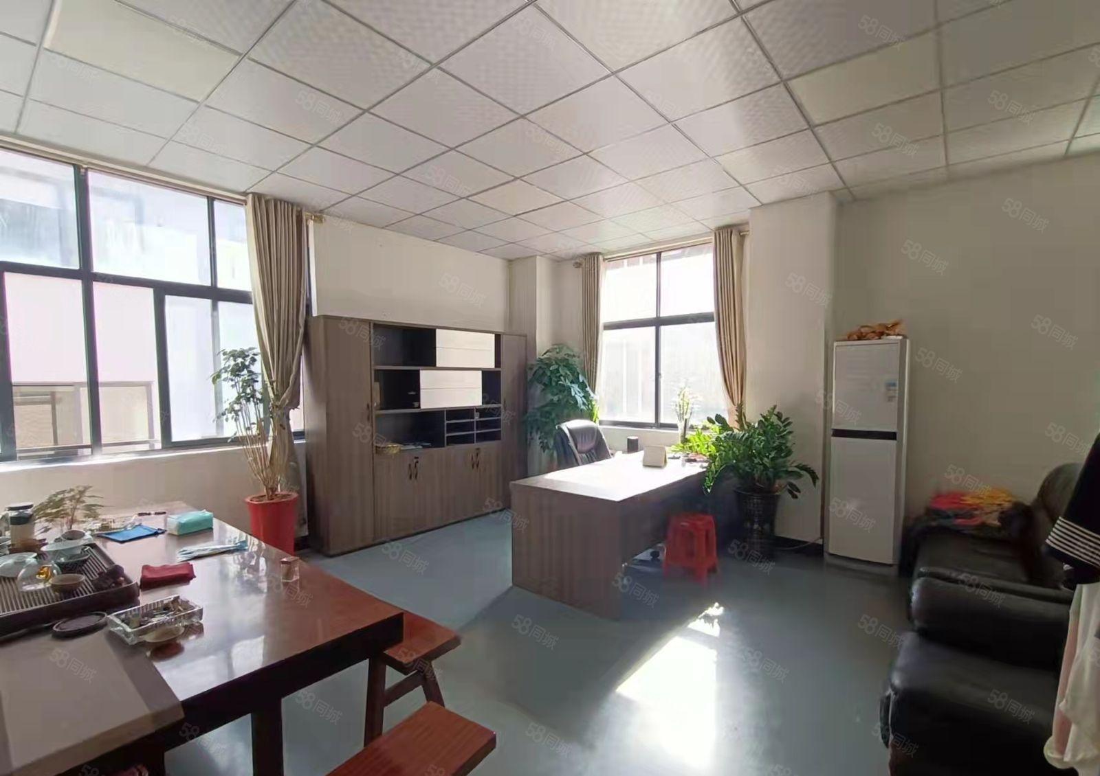 龙眼楼上新出1100平厂房出租 现成服装厂装修 带水电办公室